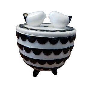 HALLMARK Trinket Box Love Birds Dish Lidded Scalloped